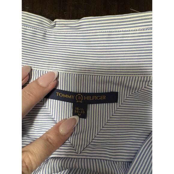 Tommy Hilfiger Men's Button-Up Shirt White And Blue Striped Size Medium - Picture 3 of 3